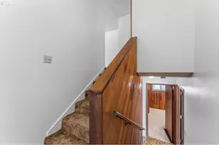 2140 19th St, West Linn, OR 97068 - Photo 3