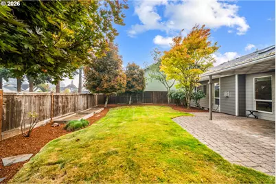 529 Sweetwater Ln, Eugene, OR 97404 - Photo 23
