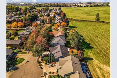 529 Sweetwater Ln, Eugene, OR 97404 - Photo 29