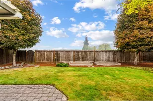 529 Sweetwater Ln, Eugene, OR 97404 - Photo 25