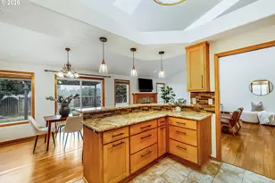 529 Sweetwater Ln, Eugene, OR 97404 - Photo 9