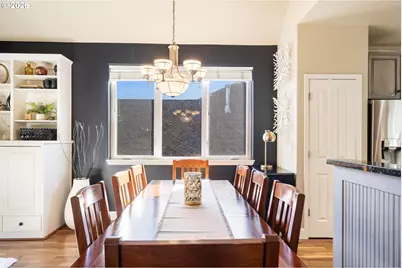 2523 NW Marsden Pl, Portland, OR 97229 - Photo 11