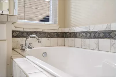 2523 NW Marsden Pl, Portland, OR 97229 - Photo 29