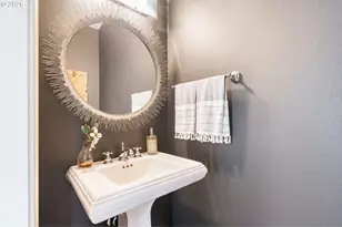 2523 NW Marsden Pl, Portland, OR 97229 - Photo 21