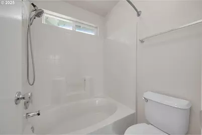 5298 Wales Dr, Eugene, OR 97402 - Photo 25