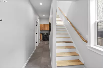 135 W 18th Ave, Eugene, OR 97401 - Photo 5