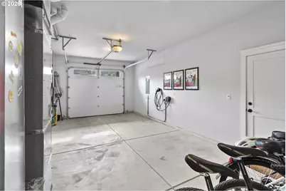 135 W 18th Ave, Eugene, OR 97401 - Photo 29