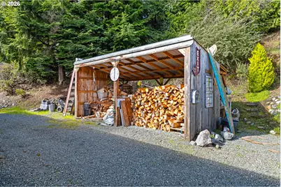 1561 N Laurel St, Coquille, OR 97423 - Photo 47