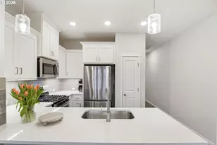 7523 SE Kinnaman St, Hillsboro, OR 97123 - Photo 13