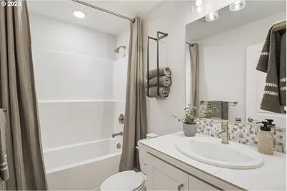 7523 SE Kinnaman St, Hillsboro, OR 97123 - Photo 31