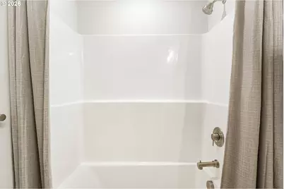 7523 SE Kinnaman St, Hillsboro, OR 97123 - Photo 33