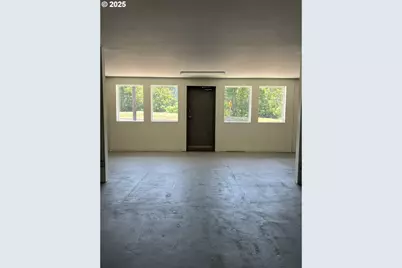 48017 Highway 58, Oakridge, OR 97463 - Photo 9