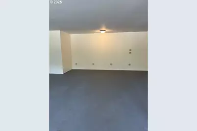 48017 Highway 58, Oakridge, OR 97463 - Photo 15