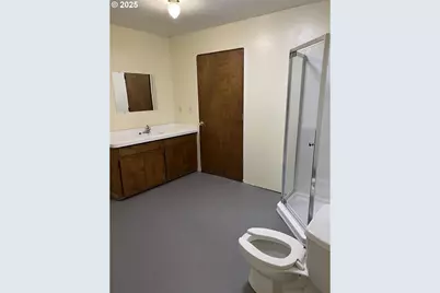 48017 Highway 58, Oakridge, OR 97463 - Photo 21