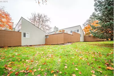 1785 NW Rolling Hill Dr, Beaverton, OR 97006 - Photo 23