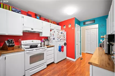 1785 NW Rolling Hill Dr, Beaverton, OR 97006 - Photo 7