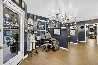 1104 SW Columbia St #1, Portland, OR 97201 - Photo 3