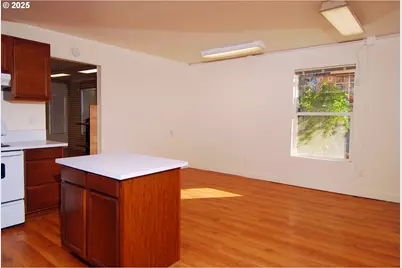 1104 SW Columbia St #1, Portland, OR 97201 - Photo 23