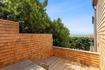 7015 NE Neptune Dr, Lincoln City, OR 97367 - Photo 45