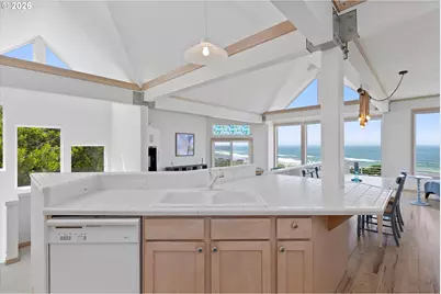 7015 NE Neptune Dr, Lincoln City, OR 97367 - Photo 17