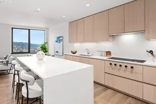 550 SW 10th Ave, Portland, OR 97205 - Photo 11