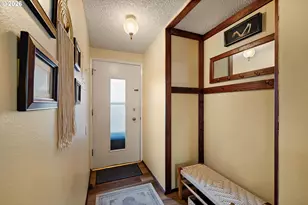 4083 Donald St, Eugene, OR 97405 - Photo 5