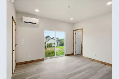 430 NW 5th St, Newport, OR 97365 - Photo 5