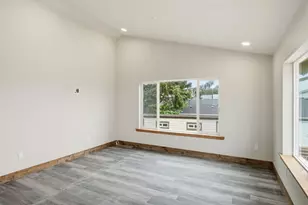 430 NW 5th St, Newport, OR 97365 - Photo 11
