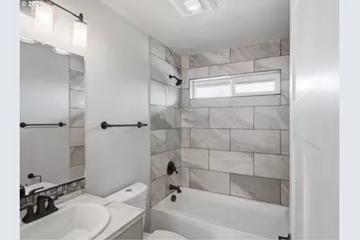 430 NW 5th St, Newport, OR 97365 - Photo 13
