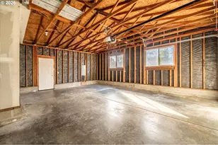 2501 Creekside Ln, North Bend, OR 97459 - Photo 29