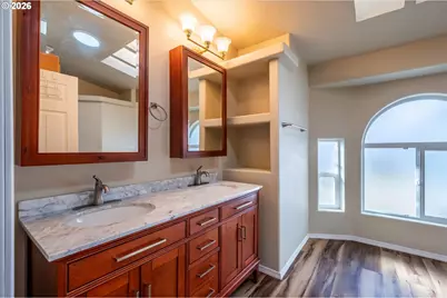 2501 Creekside Ln, North Bend, OR 97459 - Photo 19