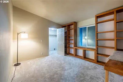 2501 Creekside Ln, North Bend, OR 97459 - Photo 27