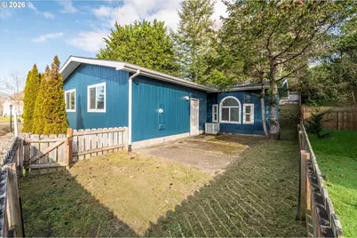 2501 Creekside Ln, North Bend, OR 97459 - Photo 33