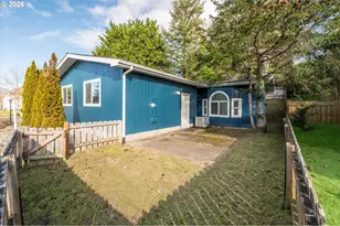 2501 Creekside Ln, North Bend, OR 97459 - Photo 33