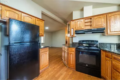 2501 Creekside Ln, North Bend, OR 97459 - Photo 17