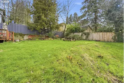1330 SW Hume St, Portland, OR 97219 - Photo 37