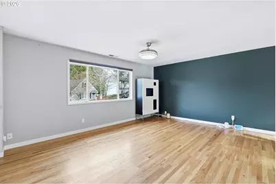 1330 SW Hume St, Portland, OR 97219 - Photo 5