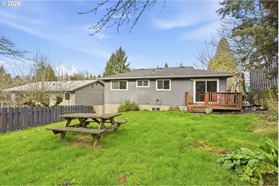 1330 SW Hume St, Portland, OR 97219 - Photo 35