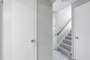 1330 SW Hume St, Portland, OR 97219 - Photo 25