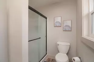 940 W Luellen Dr, Roseburg, OR 97471 - Photo 19