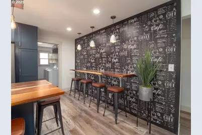 940 W Luellen Dr, Roseburg, OR 97471 - Photo 13