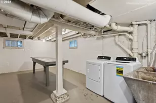 515 SE Peacock Ln, Portland, OR 97214 - Photo 27