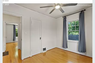 515 SE Peacock Ln, Portland, OR 97214 - Photo 17