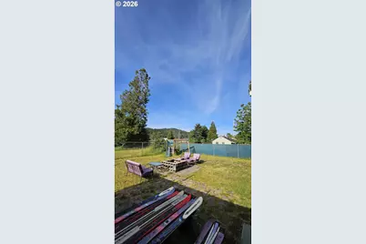47705 Bain St, Oakridge, OR 97463 - Photo 13