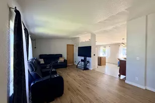 1312 Sunny Ct, Sutherlin, OR 97479 - Photo 9