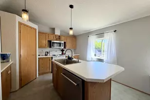 1312 Sunny Ct, Sutherlin, OR 97479 - Photo 5