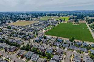 364 NE 20th Ave, Canby, OR 97013 - Photo 35