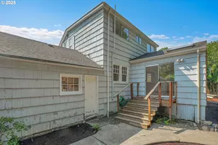 3633 SE Henderson St, Portland, OR 97202 - Photo 9