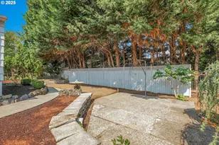 3633 SE Henderson St, Portland, OR 97202 - Photo 7