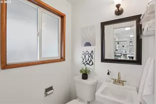 15220 NE Couch Ct, Portland, OR 97230 - Photo 17